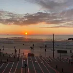 Duplex At With Stunning Sea Views 公寓 克诺克－海斯特