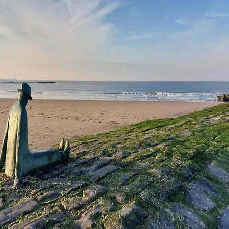 Duplex At With Stunning Sea Views 아파트