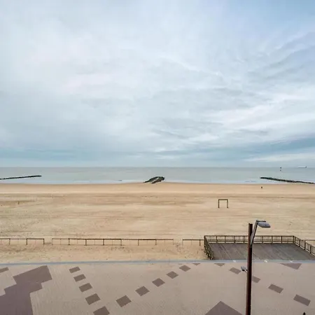 Duplex At With Stunning Sea Views 公寓 克诺克－海斯特