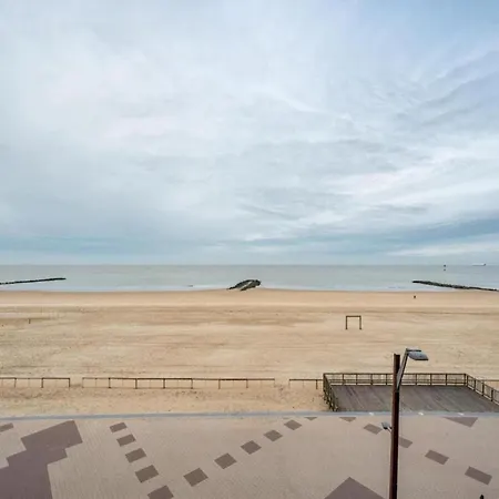 Duplex At With Stunning Sea Views Appartement Knokke-Heist
